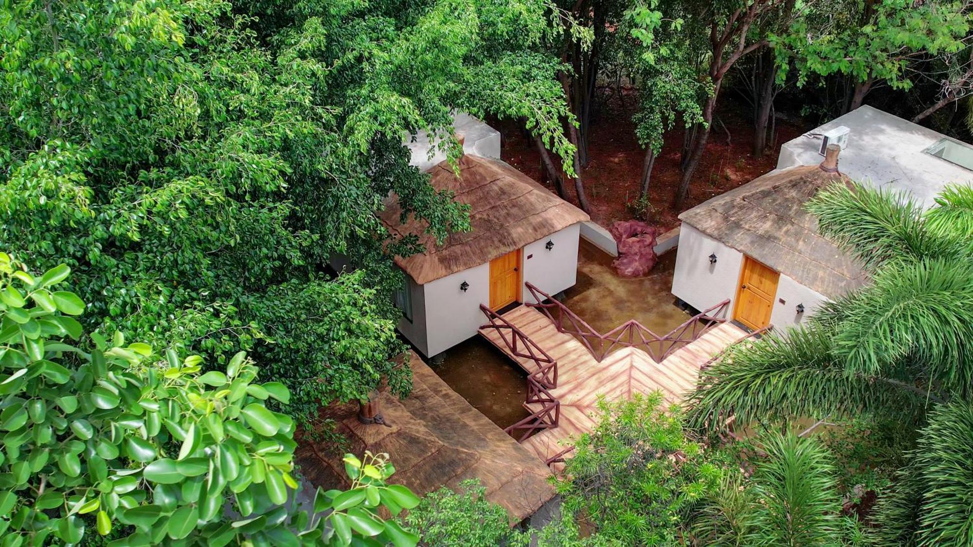 Vijayshree Resort, ハンピ エクステリア 写真
